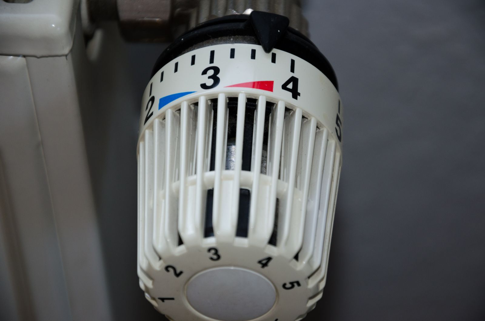 Thermostatic radiator valve, close up